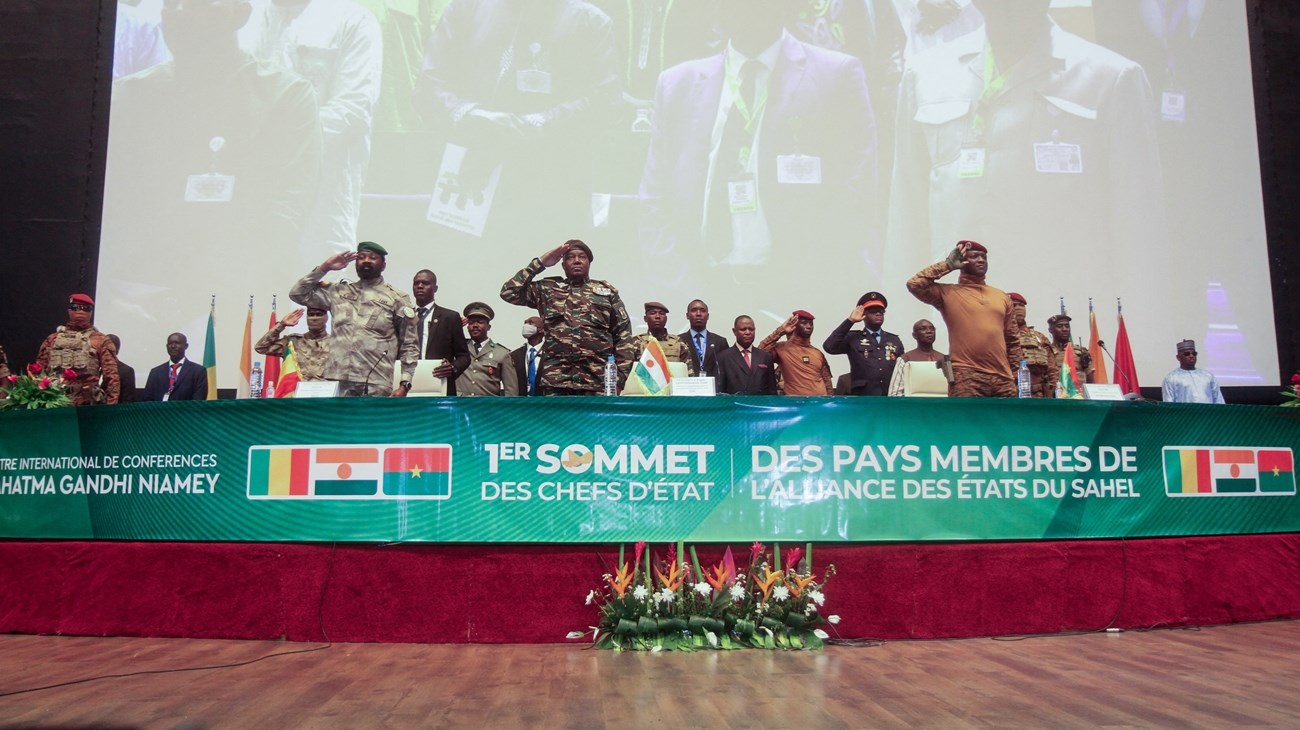 After the separation of Mali, Niger, and Burkina Faso... ECOWAS warns ...