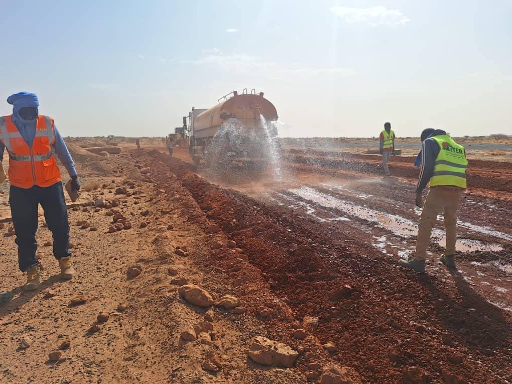 Development of the street linking Atar to the historic metropolis of Chinguetti, Media Desert, begins