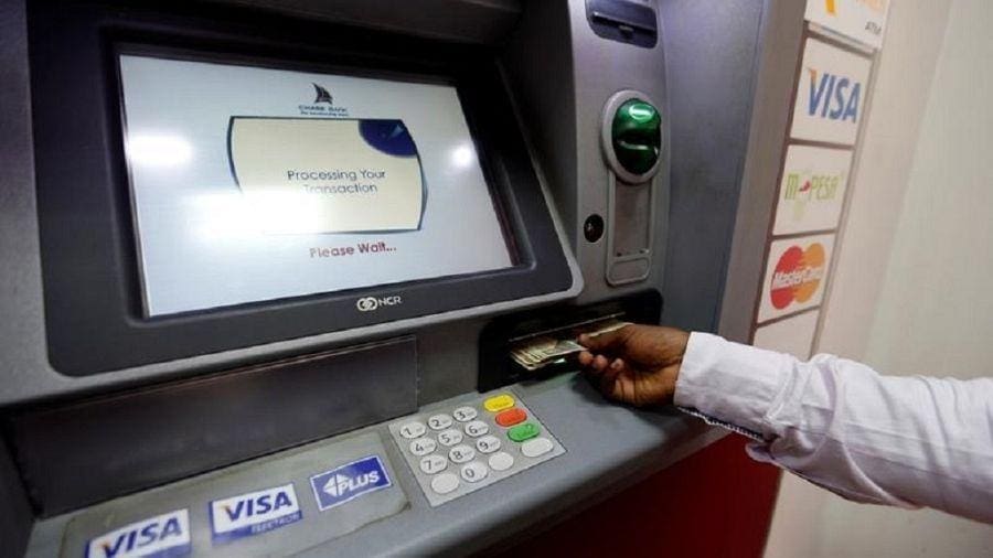 الجمعية المهنية للبنوك تصف أعطال الصراف الآلي بالمحدودة وتحذر من الشائعات